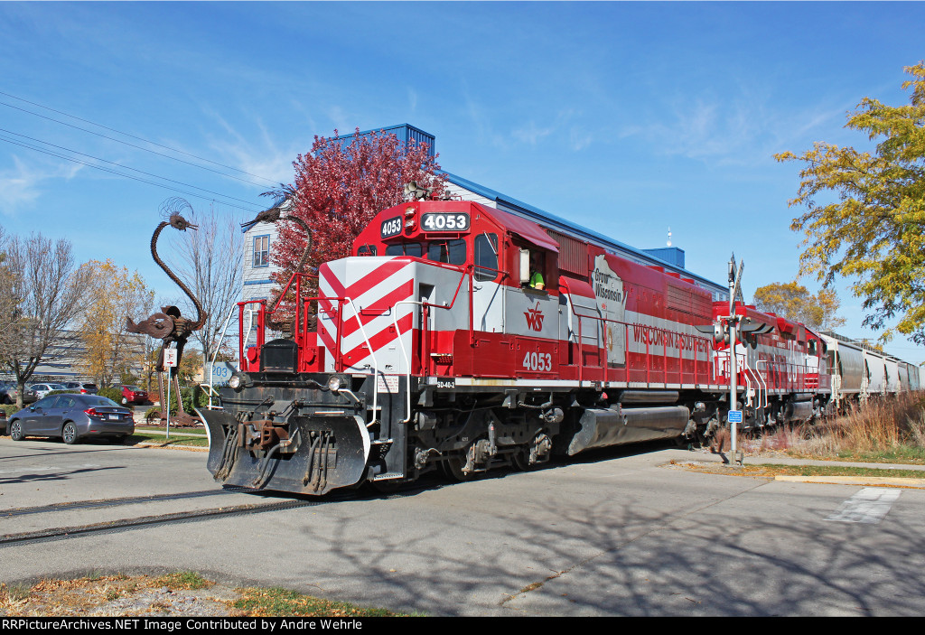 WSOR 4053 passing by the "love birds"